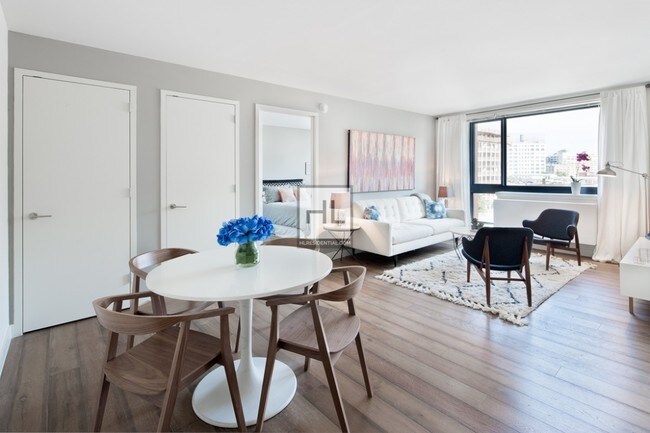 Foto del edificio - 2614 Jackson Ave