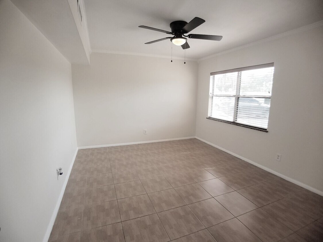 1000 S Semoran Blvd, Winter Park, FL 32792 House Rental in Winter Park, FL