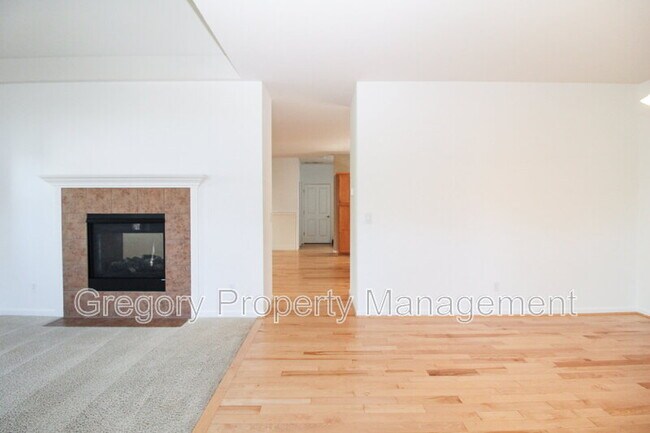 Building Photo - 2331 87th Dr NE