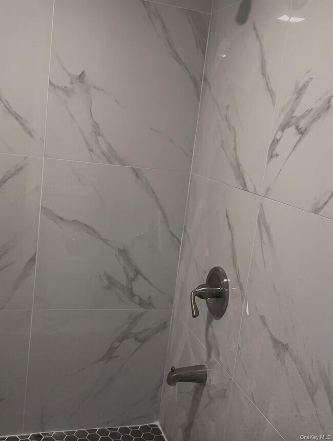 Foto del edificio - 92 Lawrence St