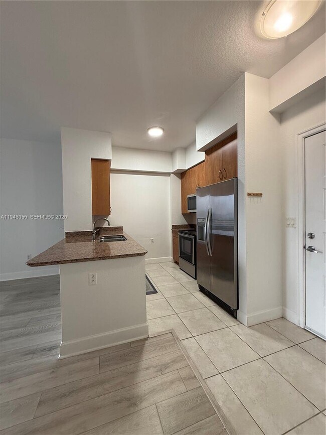 Foto del edificio - 1830 Radius Dr