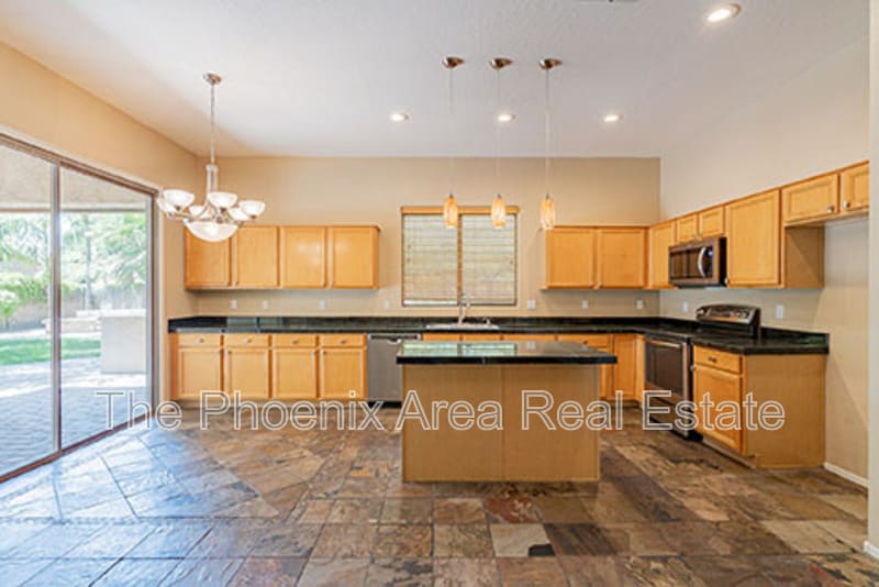 Primary Photo - 2287 W Periwinkle Way