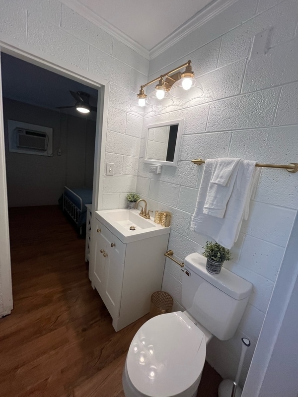 Foto del edificio - 402 S Holly St