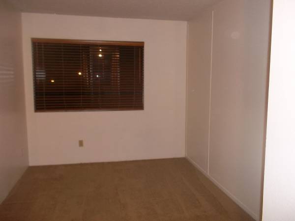 Foto del edificio - 10260 Black Mountain Rd