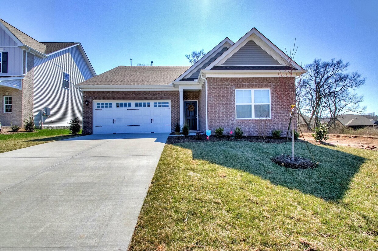 1051 Westgate Dr, Gallatin, TN 37066 House Rental in Gallatin, TN