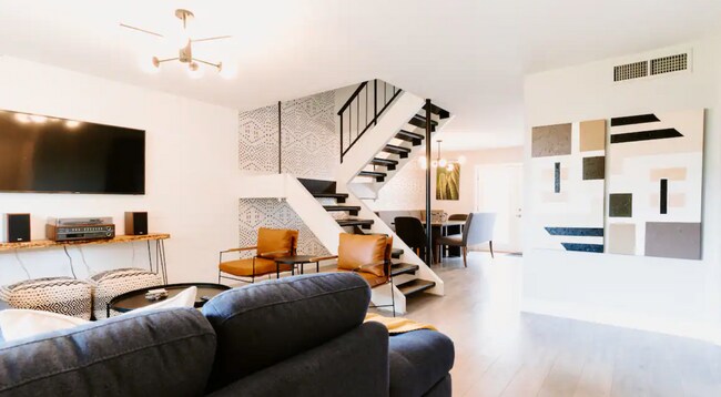 Foto del edificio - 6837 E OSBORN Rd