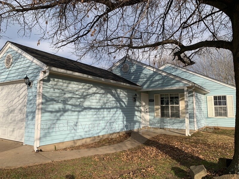 Primary Photo - 1227 N 12th Pl