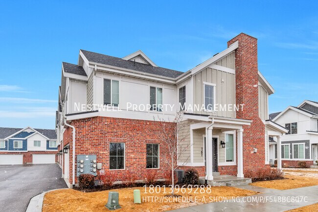 Foto del edificio - Sandy 4 Bed/3.5 Bath Townhome