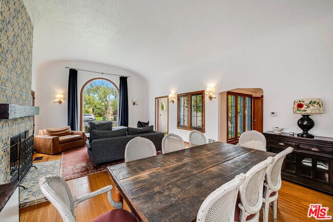 Foto del edificio - 745 N Brighton St