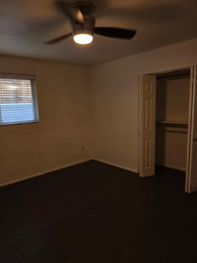 Foto del edificio - 1320 W Sahuaro Dr