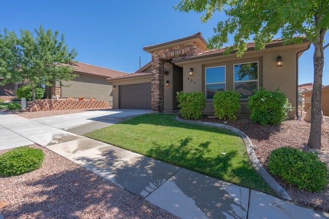 Building Photo - Pet Friendly-Beautiful 3 bed 2 bath home w...