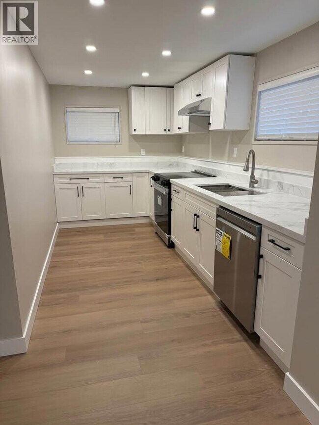 Photo du bâtiment - 4810 Northlawn Dr