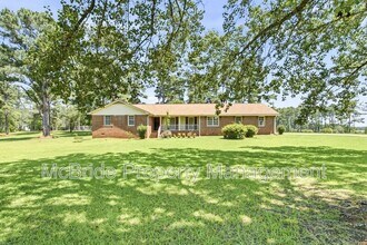 Building Photo - 5182 Bluegrass Trail