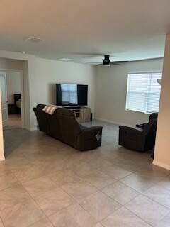 Building Photo - Beautiful! 4 Bedroom- 2 Bathroom Home