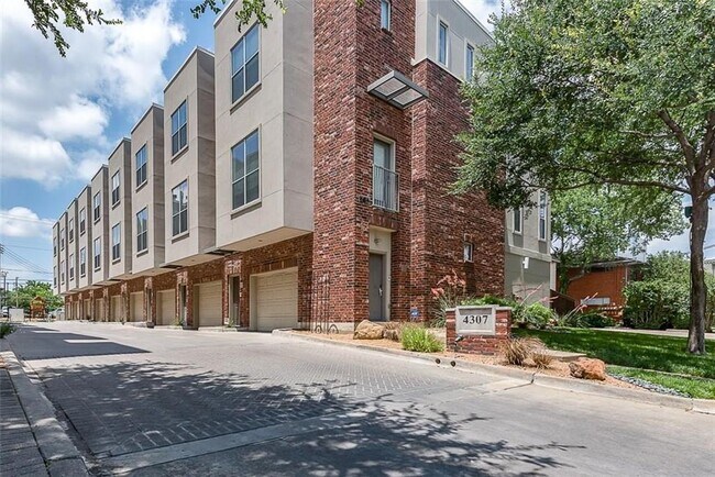 Foto del edificio - 4307 McKinney Ave