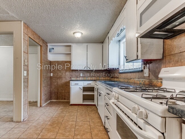 Photo - 4012 Parkwoods Lane House