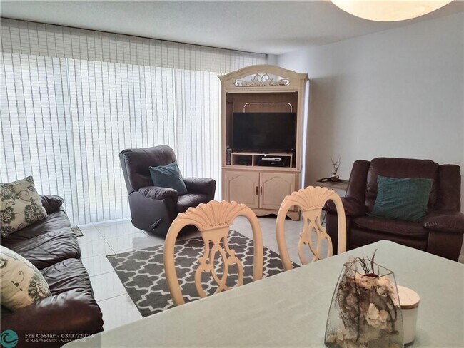 Foto del edificio - 133 N Pompano Beach Blvd