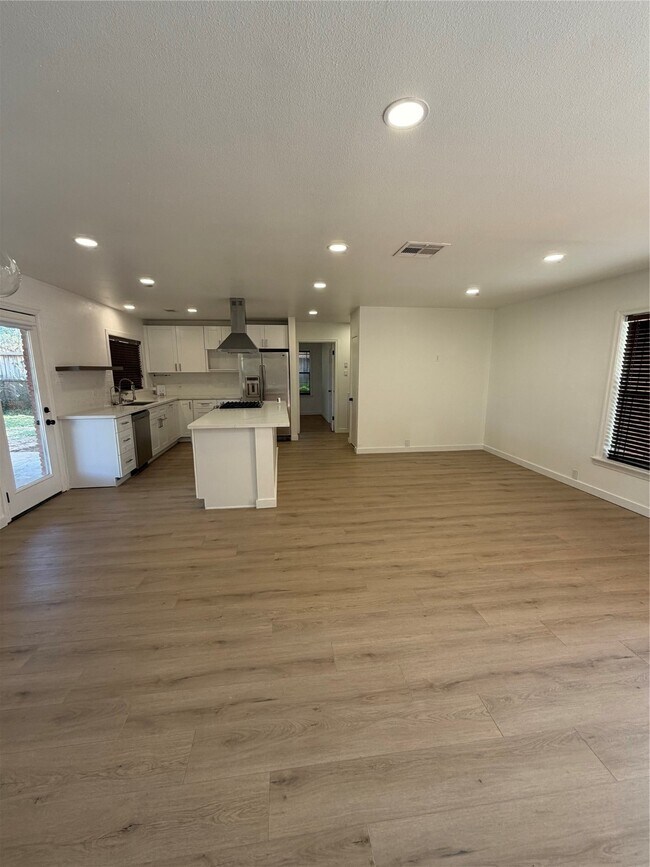 Foto del edificio - 1206 Stonecrest Dr