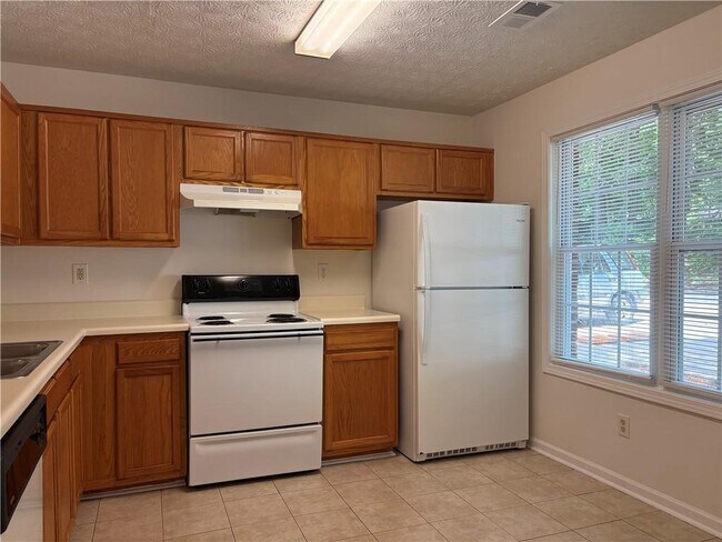 Foto del edificio - 4601 Logan Way