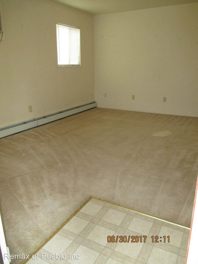 Building Photo - 2122 Norman Ln