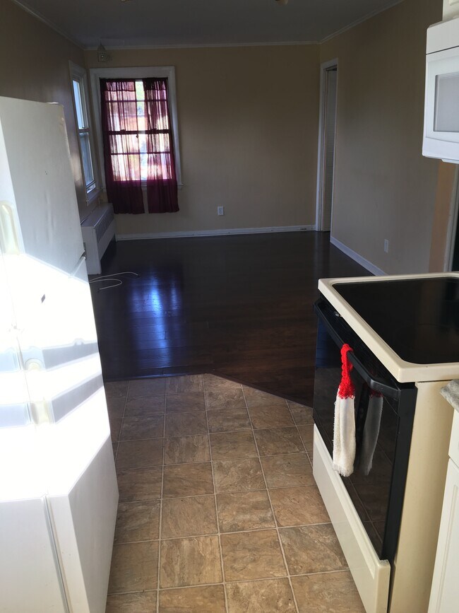 Foto del edificio - 34 N Elmhurst Ave