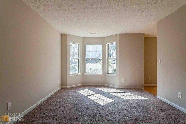 Foto del edificio - 5613 Winchester Pl