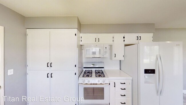 Building Photo - 3 br, 2 bath House - 34733 Shangri Ln