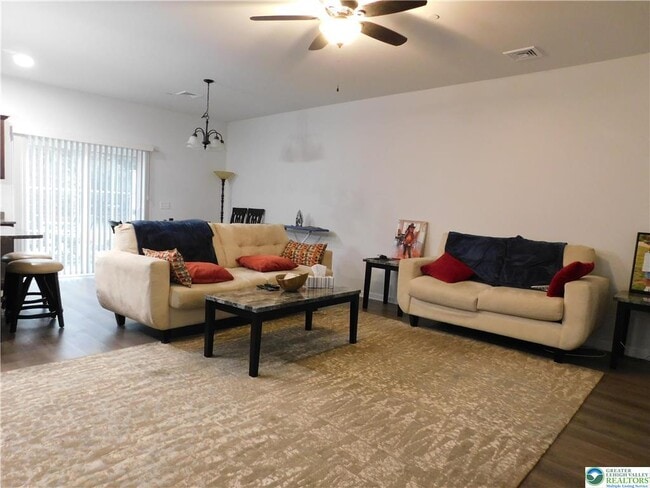 Foto del edificio - 1047 Cetronia Rd