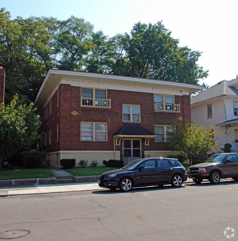 Building Photo - 1216 Garfield Ave