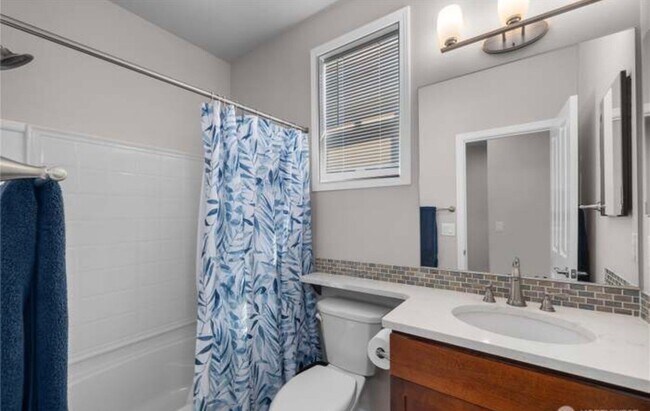 Foto del edificio - 8226 Canton Ave NE