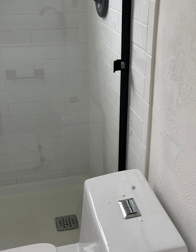 Building Photo - 417 Banana Cay Dr