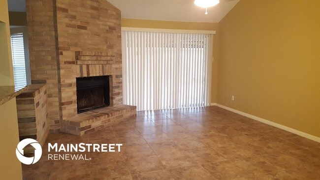 Foto del edificio - 16010 Sweet Fern St