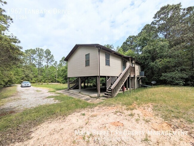 Building Photo - 1967 Tanbark Drive
