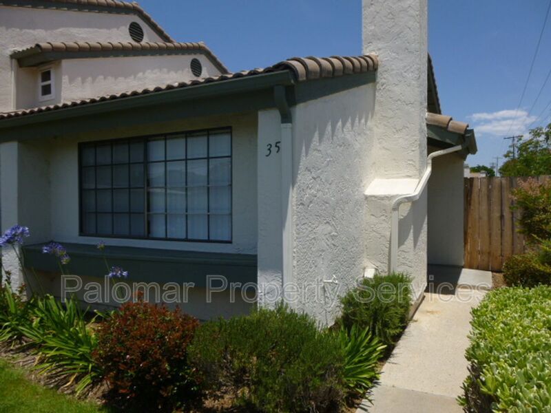 Primary Photo - 1007 Howard Ave