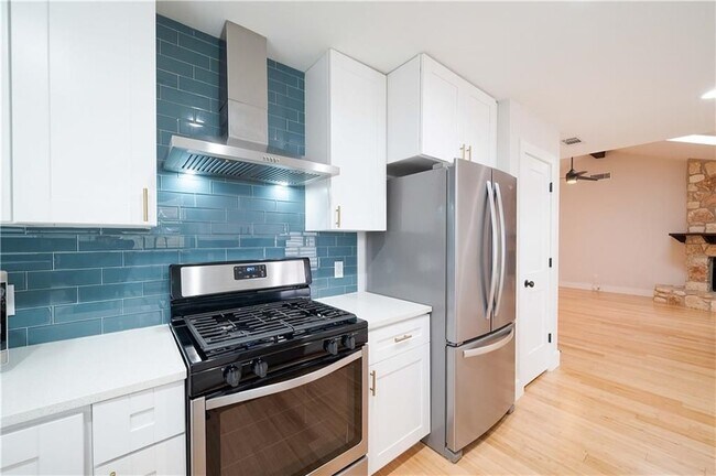Foto del edificio - 2515 Berkett Dr