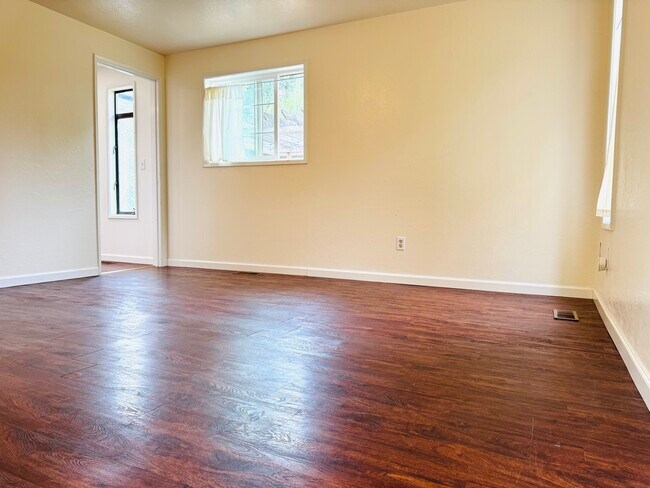 Foto del edificio - 1320 NW 27th St