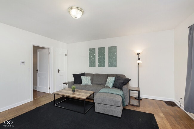 Building Photo - 1614 Cord St