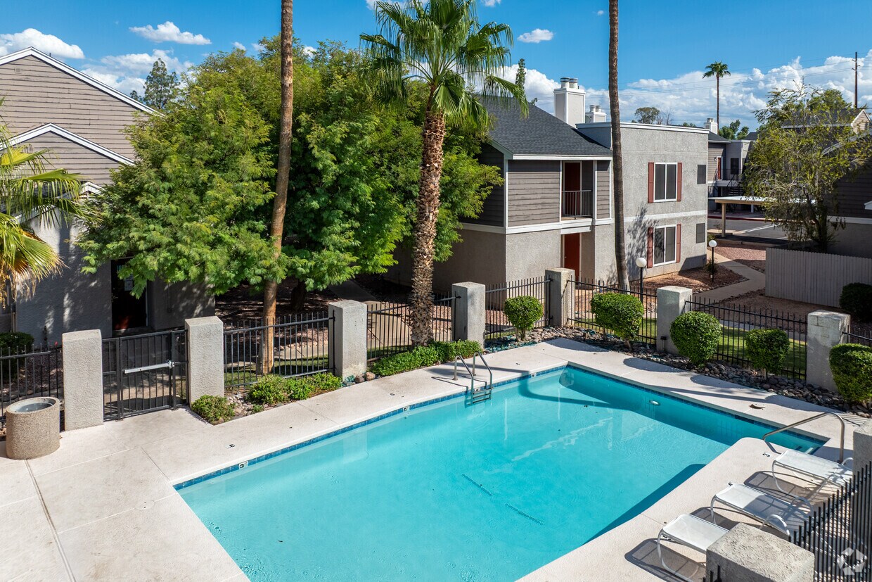 Foto principal - Cambridge Village Apartments