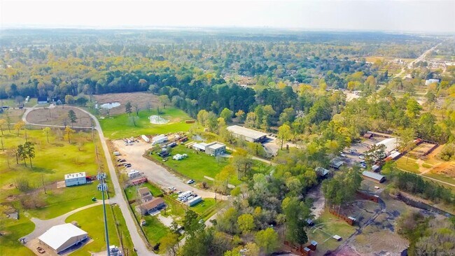Foto del edificio - 6418 Treaschwig Rd