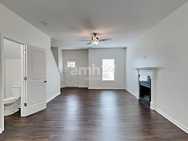 Building Photo - 1009 Fieldmere Place
