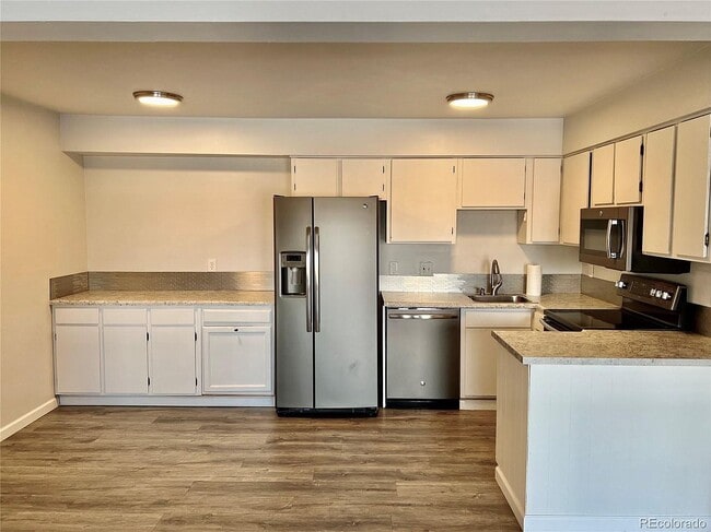 Cocina - 5995 W Hampden Ave