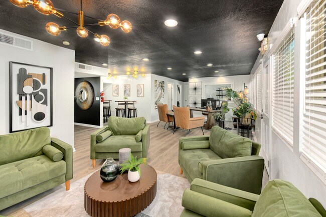 Foto del edificio - Legend Oaks Apartments