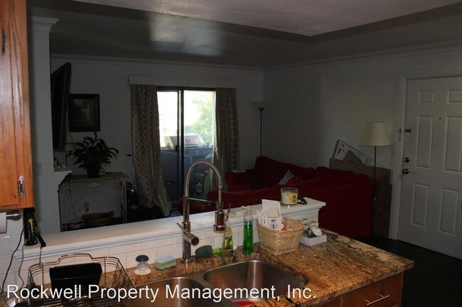 Building Photo - 1 br, 1 bath House - 7198 S Shadow Ridge D...