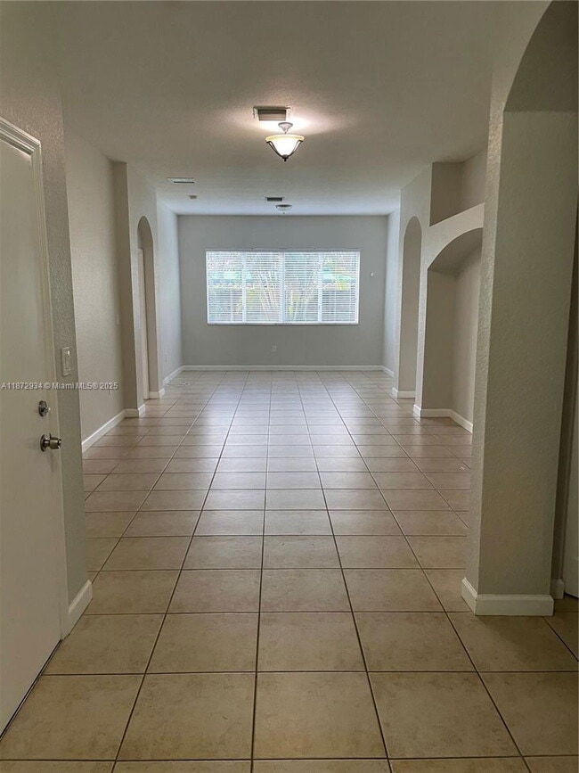 Foto del edificio - 16637 SW 52nd St