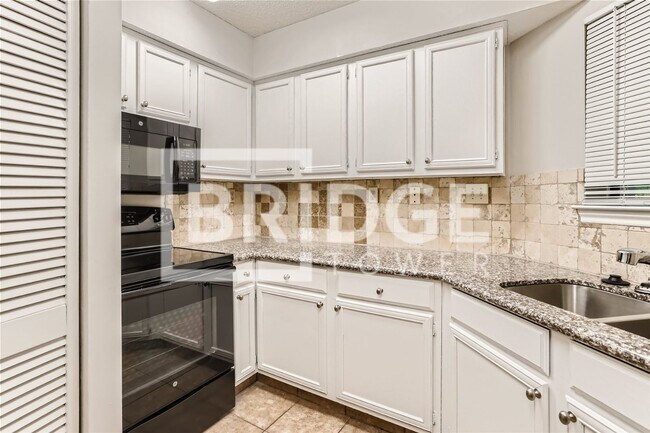 Foto del edificio - 16301 Ledgemont Lane-269, Addison, TX 75001
