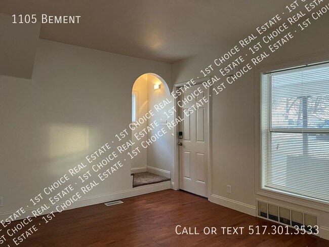 Photo - 1105 Bement- House