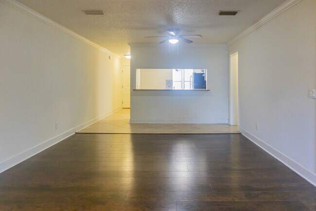 Foto del edificio - 5615 San Juan Ave