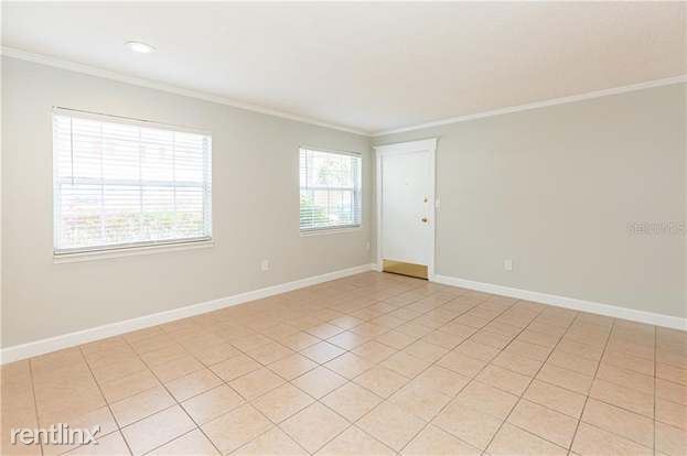 Building Photo - 2 br, 1 bath Condo - 640 Robinhood Dr