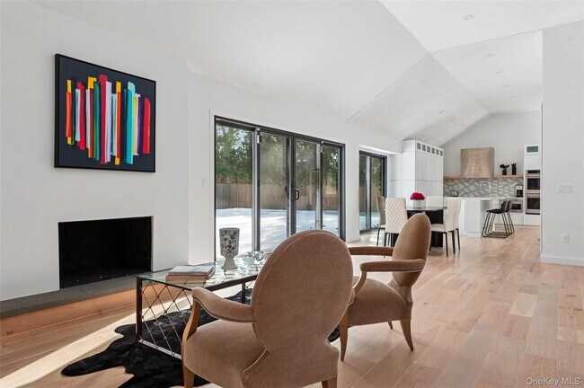 Foto del edificio - 10 Hampton St