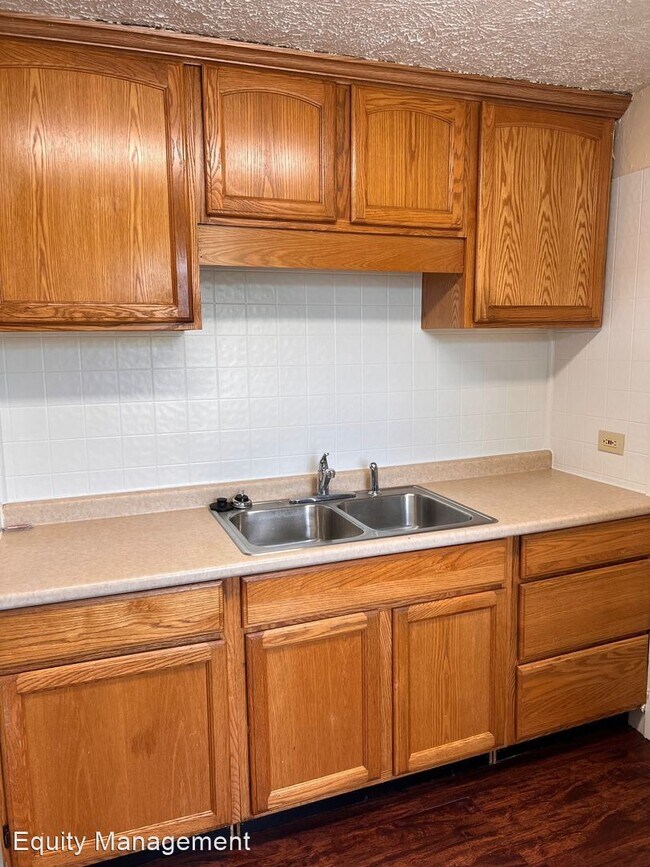 Building Photo - 2 br, 1 bath House - 5914 Belmont Ave